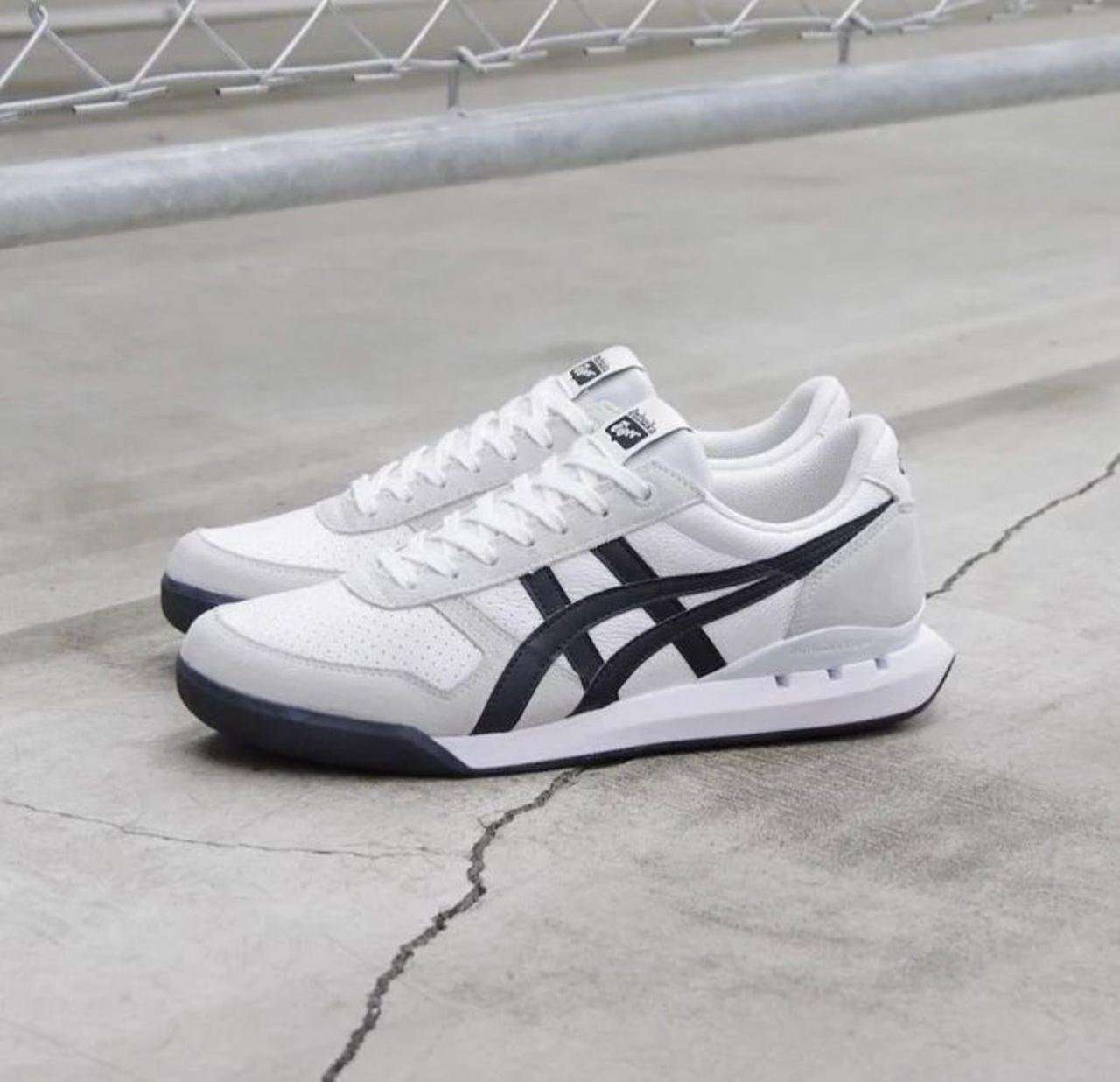 Buy Onitsuka First Copy Tiger Ultimate 81 EX Sneaker Online India